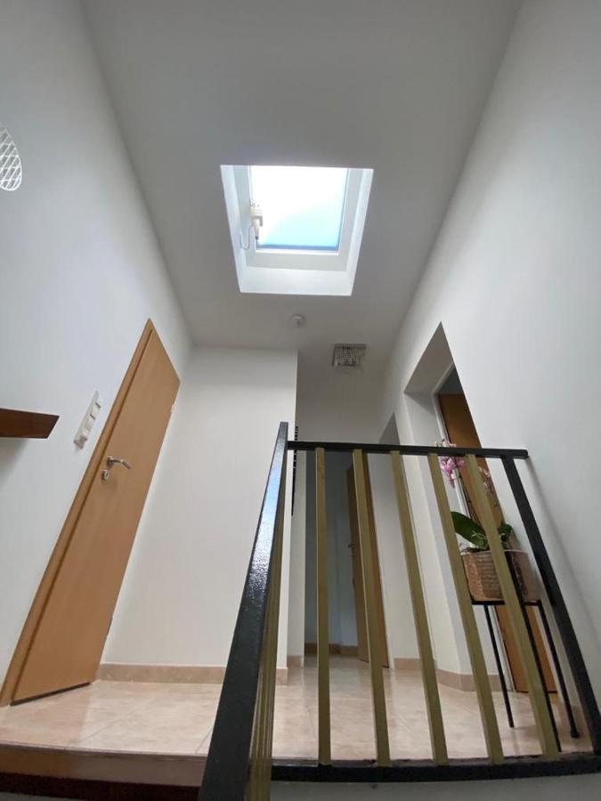 Schoenes Zimmer Im Charmanten Haus Берлин Екстериор снимка