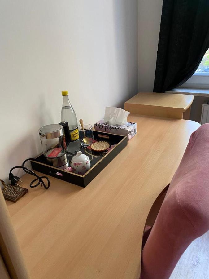 Schoenes Zimmer Im Charmanten Haus Берлин Екстериор снимка